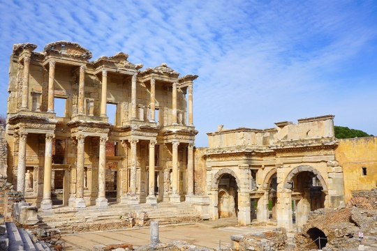 Efes Nerede, Nasıl Gidilir?