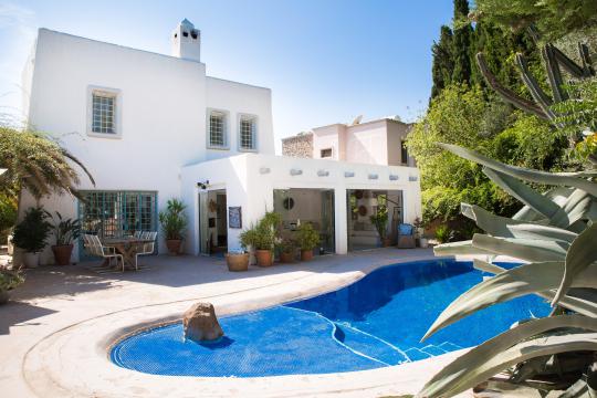Villa Bitez